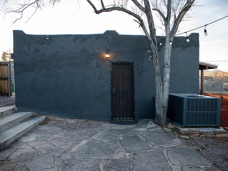 111 E Navajo Dr — Photo 21