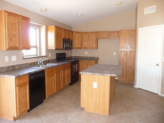3rd image of 43410 W Sunland Dr