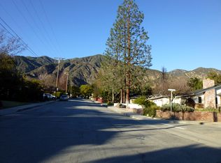 92 W Laurel Ave, Sierra Madre, CA 91024