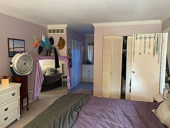 4th image of 4944 Lake Pointe Dr Unit 1