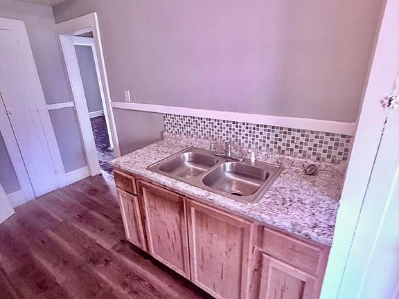 4th image of 3438 Bosworth Rd APT 8