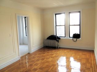 2126 Barnes Ave #127, Bronx, NY 10462