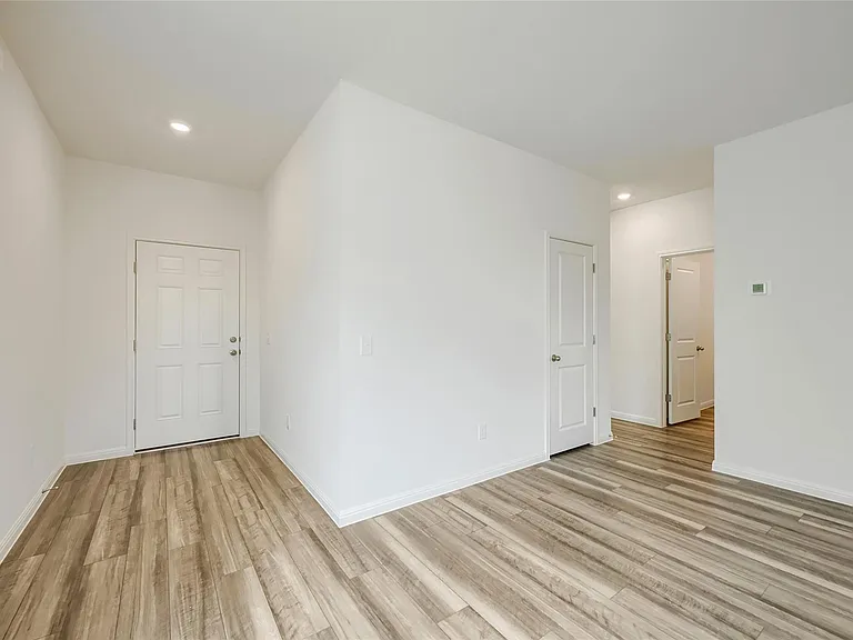 5345 Calluna Dr — Photo 13