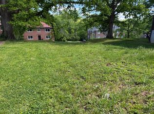 3143 Bracken Woods Ln, Cincinnati, OH 45211