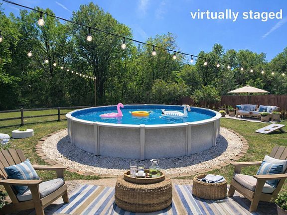 3rd image of 102 Wood Valley Dr