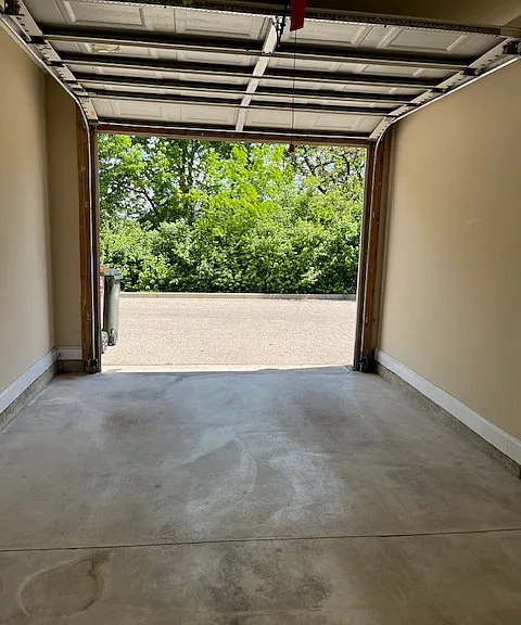 2672 Gardenia Ave #6 — Photo 18