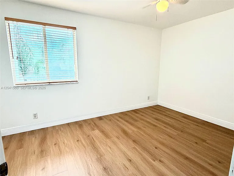 2560 Cordoba Bnd #2560 — Photo 8