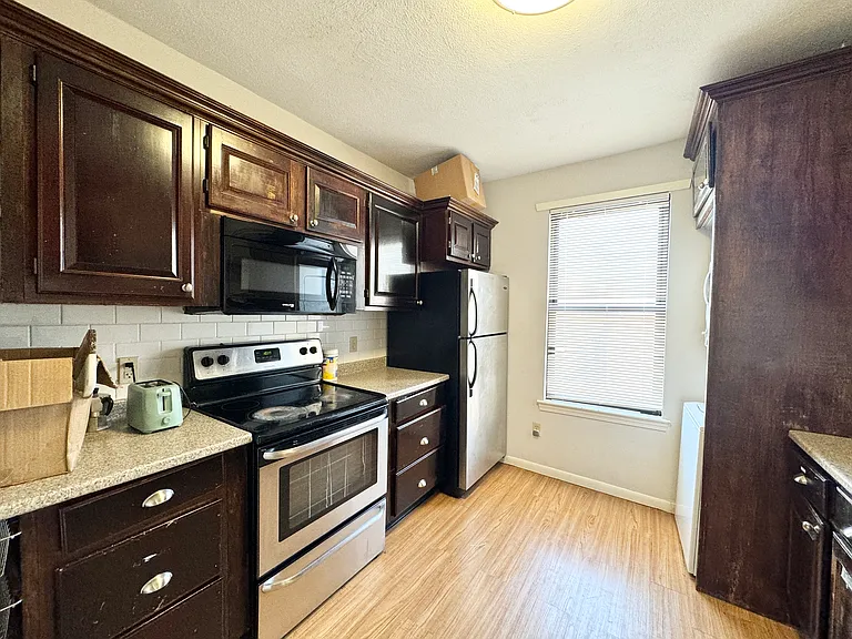 1578 Tremont St #4L — Photo 1