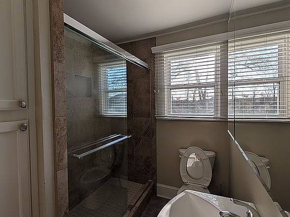 3rd image of 14021 Lawther Rd