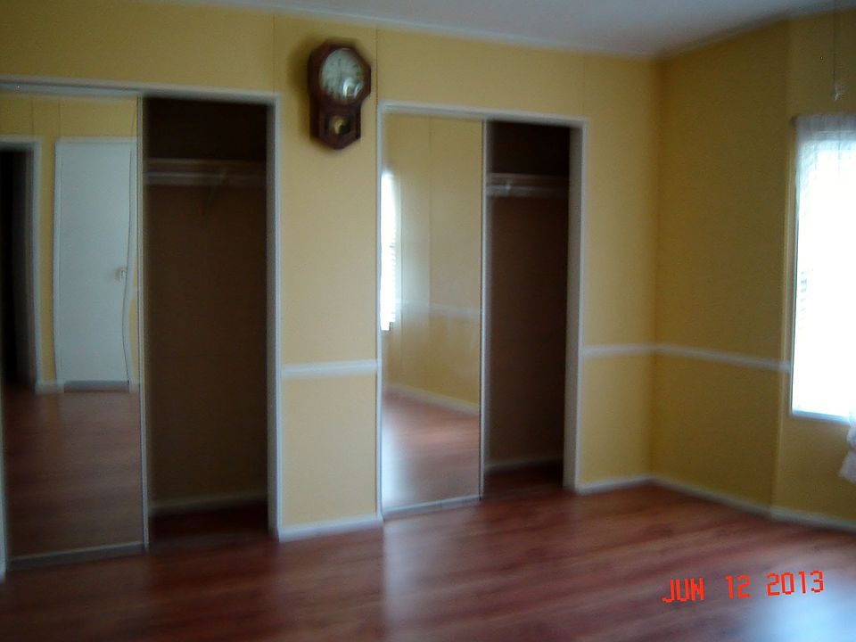 Large Master Bed Room Suite