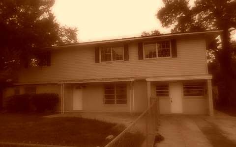 1st image of 401 SE Castillo Ter