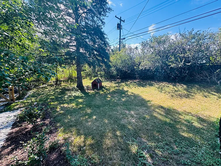 2019 Selkirk Pl — Photo 38