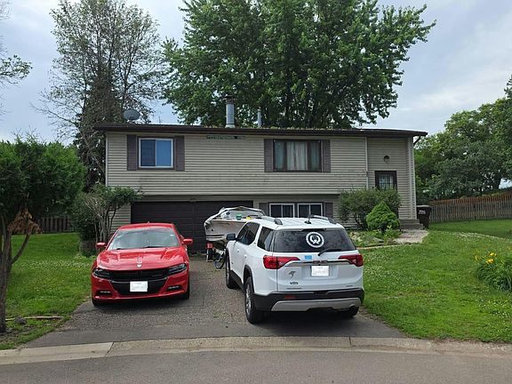 2nd image of 1195 Villa Ct