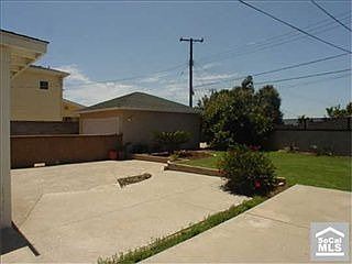 5th image of 10155 Grayling Ave