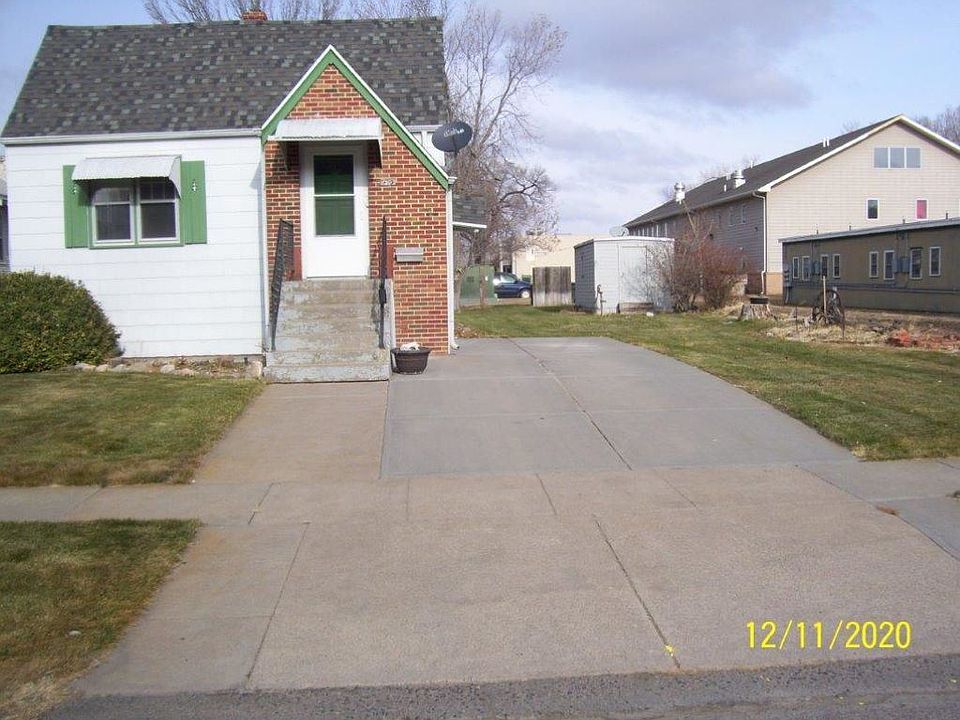 1st image of 405 E 5th St