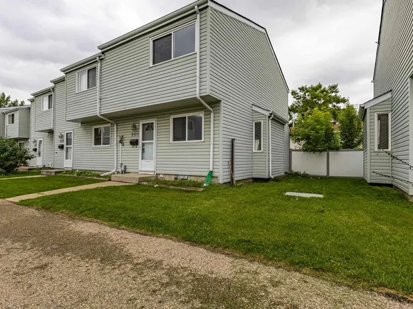 209 Dickinsfield Ct NW, Edmonton, AB T5E 5V8