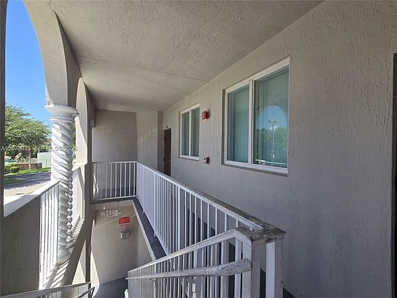 2nd image of 1661 SE 29th Ct Unit 200
