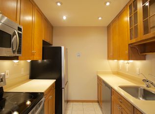 230 S Main St APT 15, Providence, RI 02903