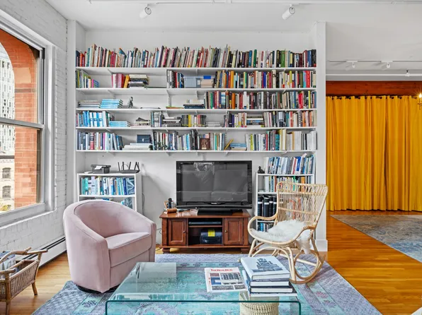 165 Duane Street image 11 of 29