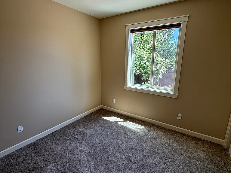 1411 W East Pl — Photo 21