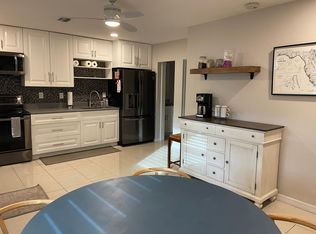 411 Pameto Rd #B, Nokomis, FL 34275