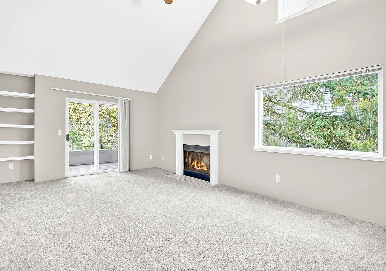 Lexington Apartments — Photo 3