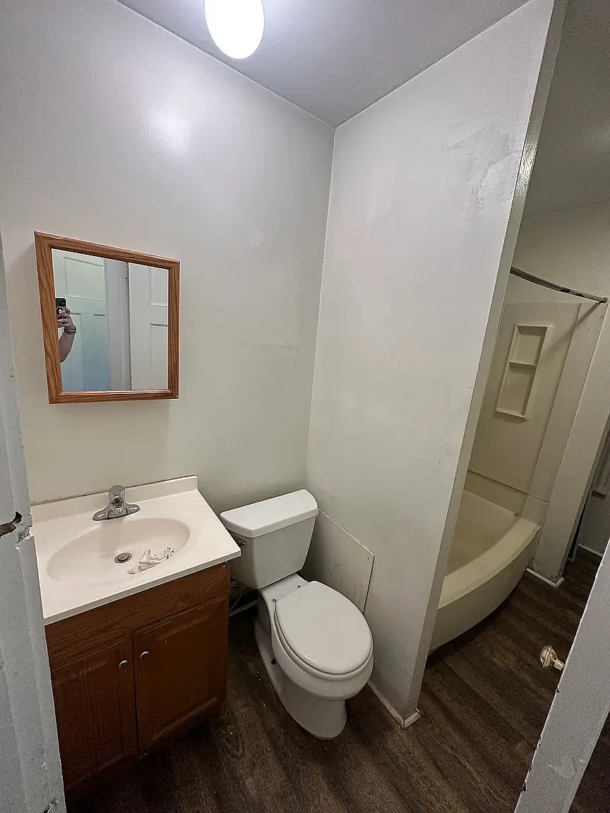 2 bed, 800 sqft, $1,875 — Photo 1