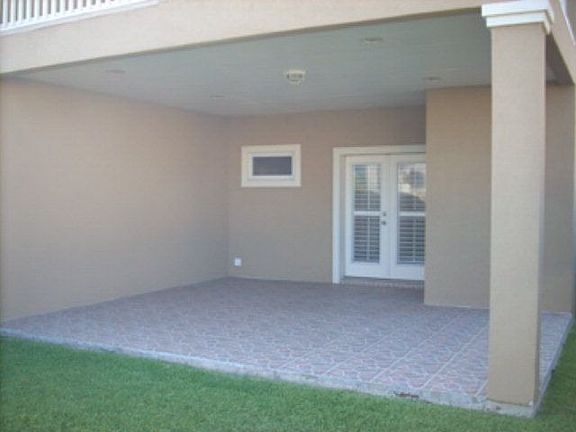 2nd image of 111 E Lantana St