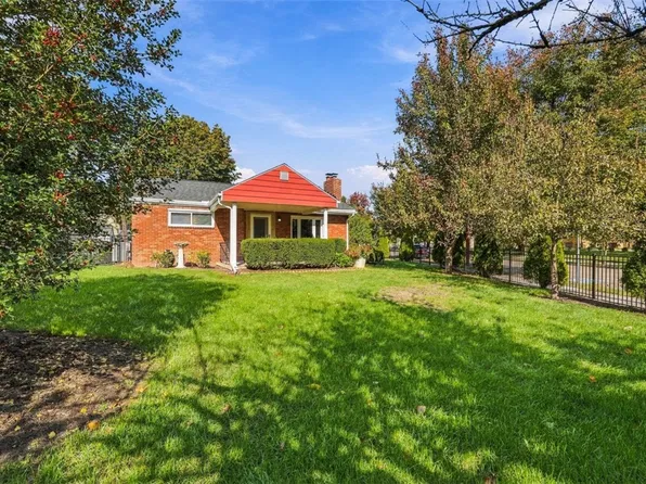 610 Thorn St, Sewickley, PA 15143