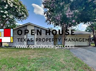 6420 Macarthur Dr, Watauga, TX 76148