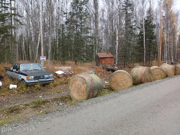 9408 S Overlook Dr, Wasilla, AK 99623