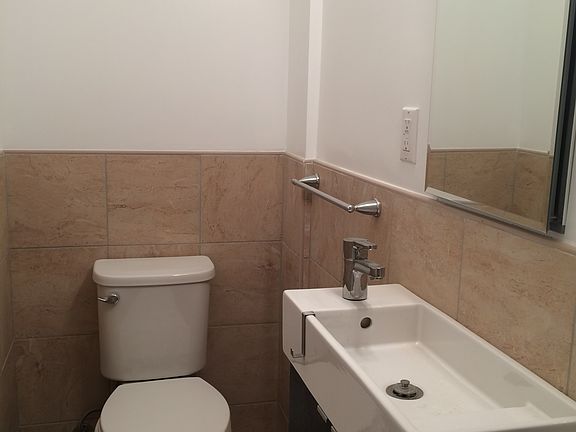 1/2 bath