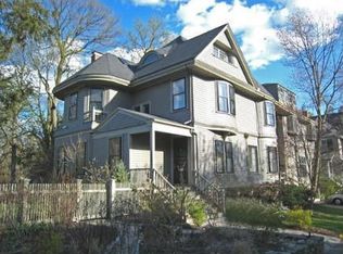 130 Brattle St #A, Cambridge, MA 02138