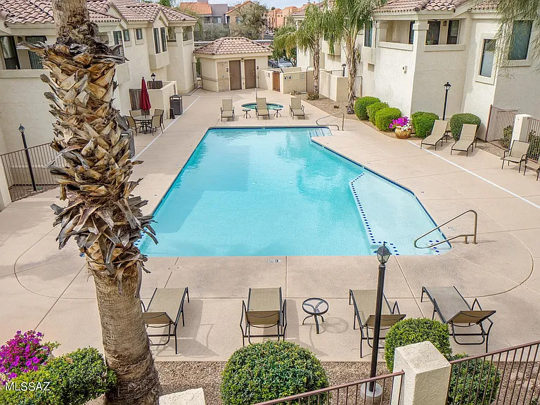 2550 E River Rd #3203 — Photo 23