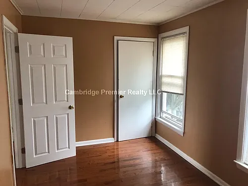 85 Glen St Photo 1