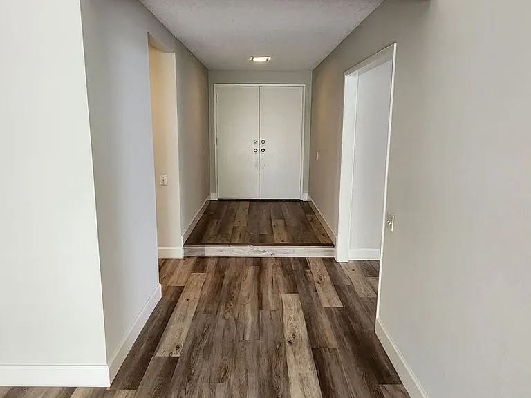 26731 Valpariso Dr — Photo 5