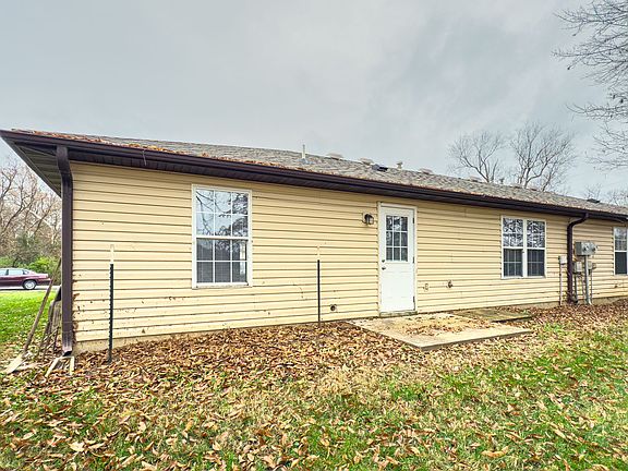 3rd image of 2561-2563 E Morris Dr #0bff5c12e