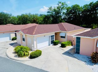 1013 Avalon Ave, Lady Lake, FL 32159