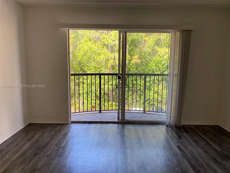 4177 N Haverhill Rd #808 — Photo 23