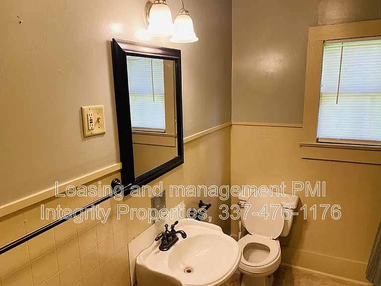 306 S Lee Ave — Photo 9