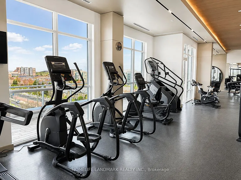 8888 Yonge St #427 — Photo 13