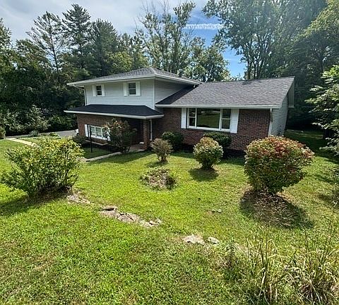 3rd image of 4520 E Heritage Woods Rd