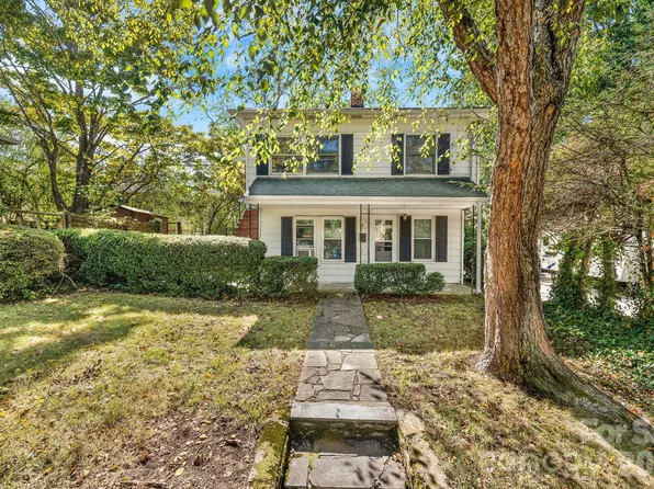 8 Maple Crescent St, Asheville, NC 28806