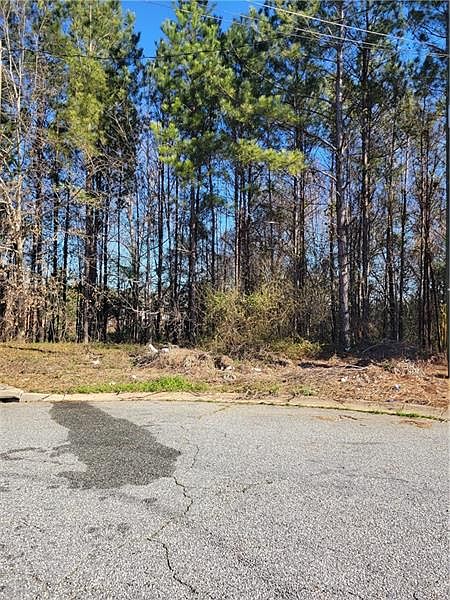 1st image of 820 Pine Hill Ct