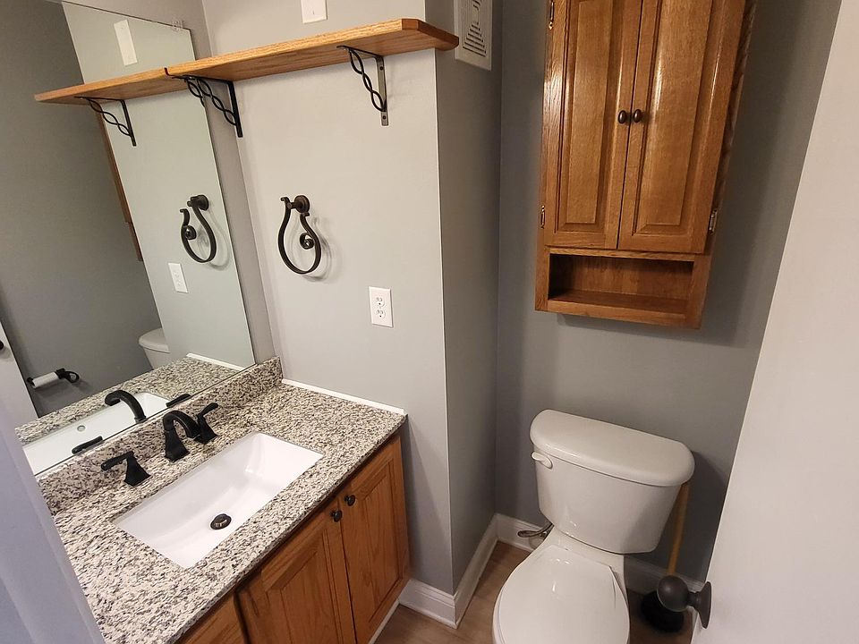 1/2 bath