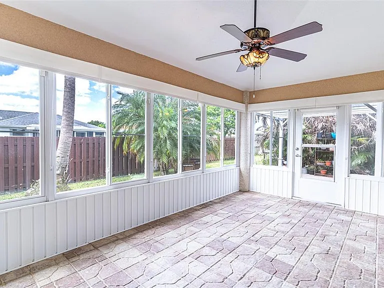 3715 Sebring Pkwy — Photo 16