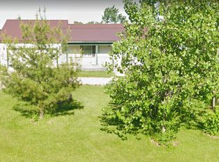 1902 Millville Rd, Lapeer, MI 48446