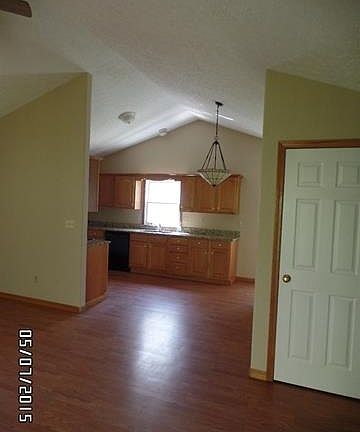 3rd image of 93 N Highland Ct