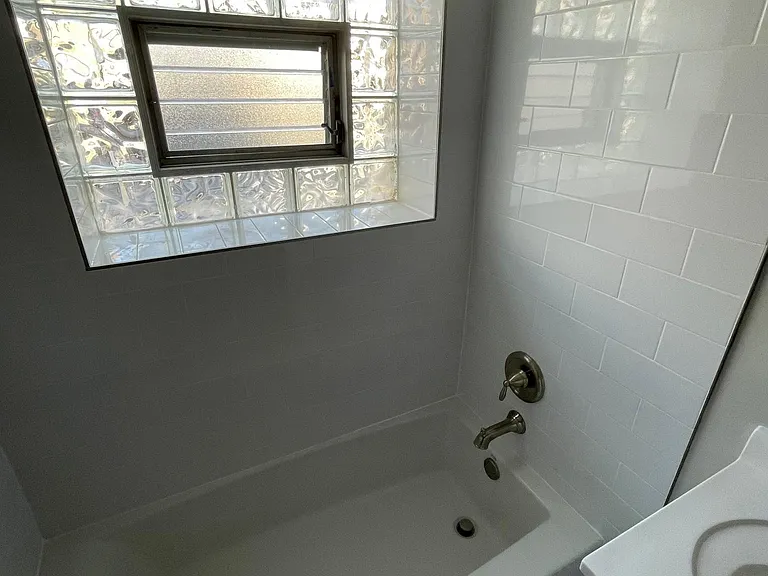 3705 Forest Ave — Photo 9