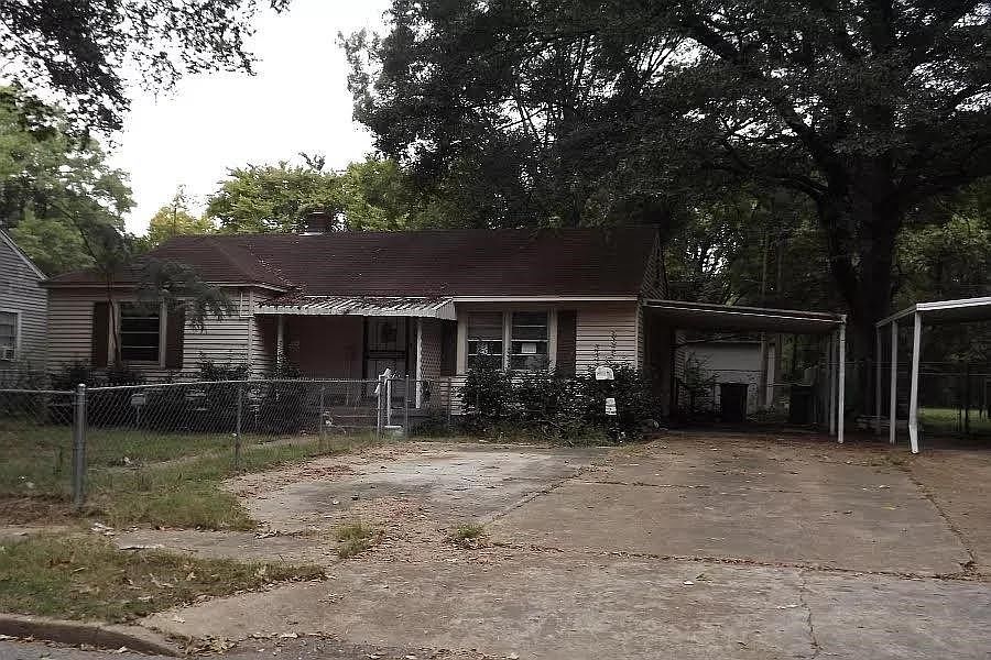 1st image of 3412 Kirby Ave